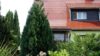 Kleines Haus und großes Grundstück - Hausansicht/Vorgarten