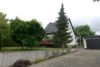 gepflegtes Einfamilienhaus in Dresden-Cossebaude mit Fernblick - Hausansicht/Einfahrt