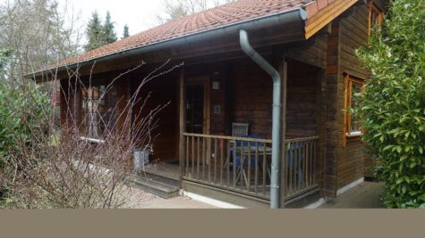 Wohnen im Park – Finnisches Blockhaus mit Dauerwohnrecht, 03116 Drebkau, Bungalow